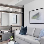 Mvr - Live The High Life In Downtown Miami